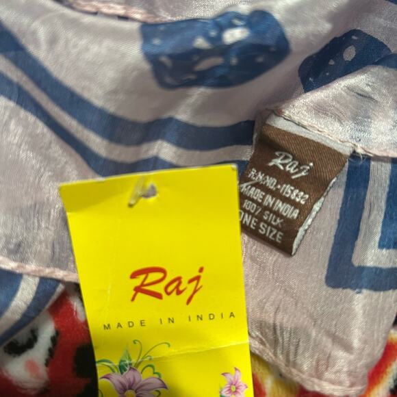 Raj Skull Silk Scarf NWT - Picture 2 of 2